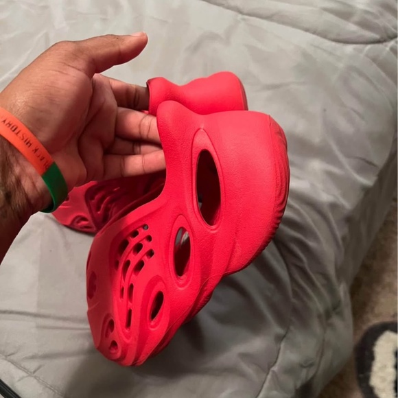 Yeezy foam runners